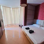 Hotel Inn Hotel 3*
