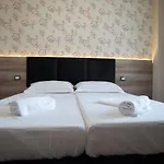 Inn Hotel Hotel