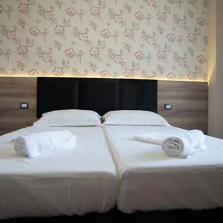 Inn Hotel 호텔