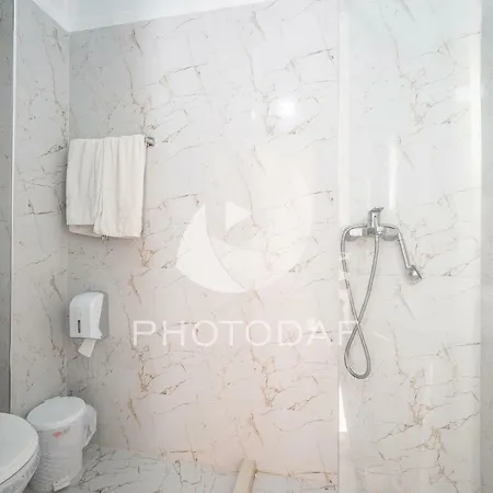 호텔 Inn Hotel 3*