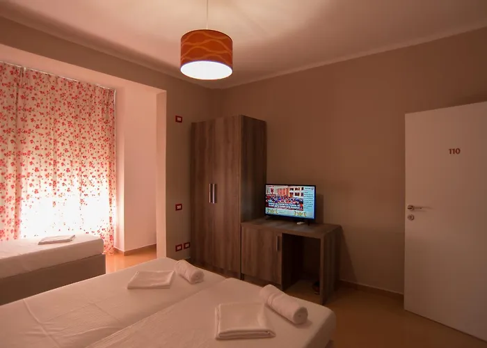 Inn Hotel Hotel Shkallnur